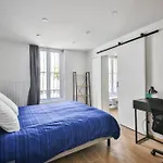 Le Nid De Montmartre